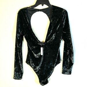 Victorias Secret Crushed Velvet Black Deep V-Neck Open Back Bodysuit M / L NEW